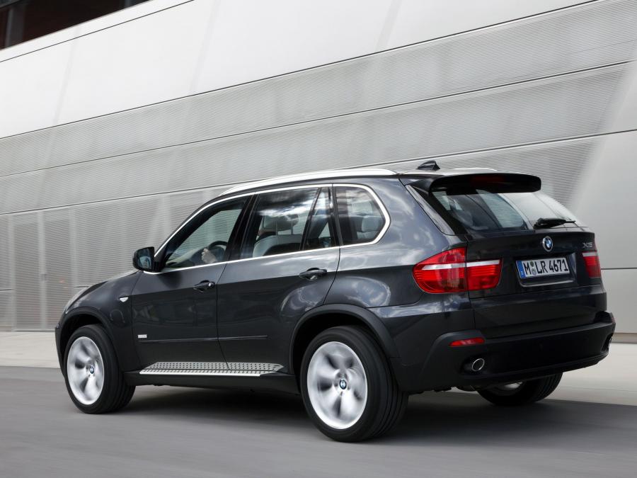  BMW X5 xDrive 3.5d 10 Year Edition 2009 года  (фото 7 из 18)